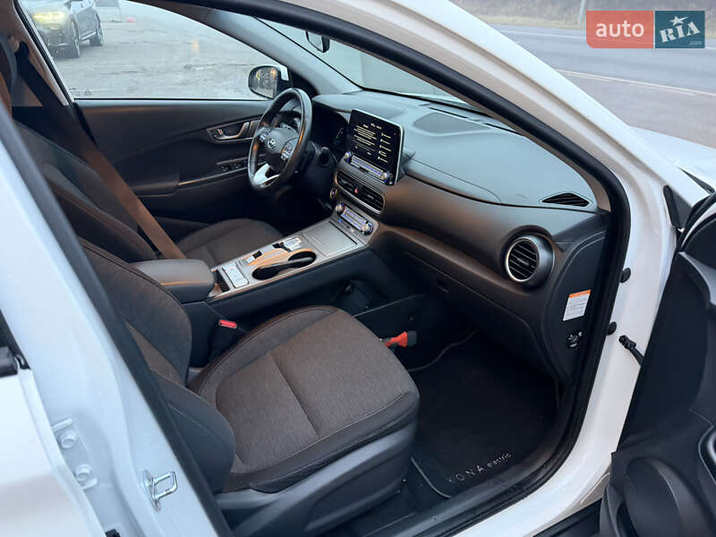 Позашляховик / Кросовер Hyundai Kona 2021 в Тернополі фото 31 Позашляховик / Кросовер Hyundai Kona 2021 в Тернополі