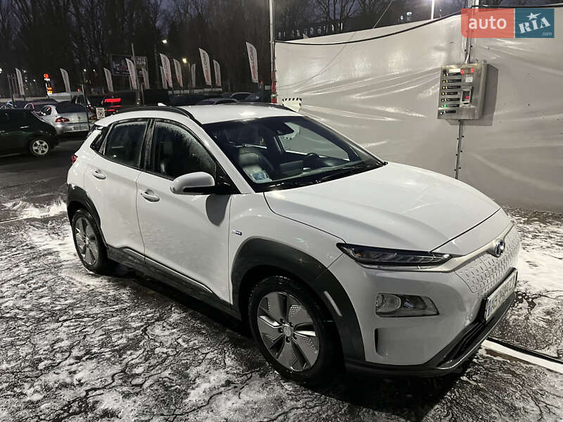 Внедорожник / Кроссовер Hyundai Kona 2020 в Виннице