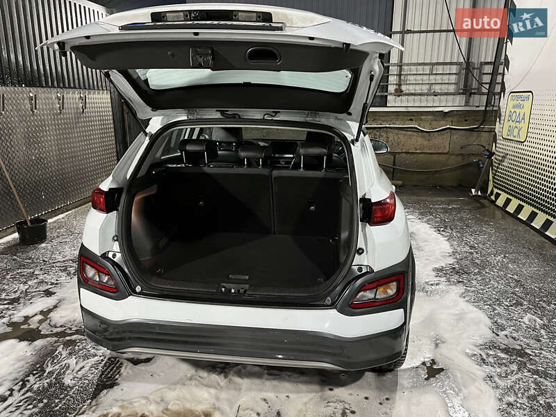 Внедорожник / Кроссовер Hyundai Kona 2020 в Виннице