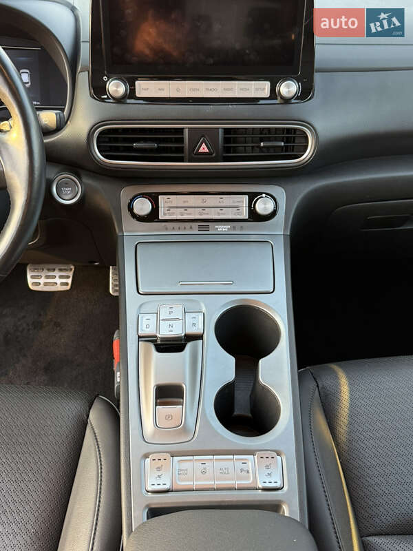 Внедорожник / Кроссовер Hyundai Kona 2019 в Южноукраинске