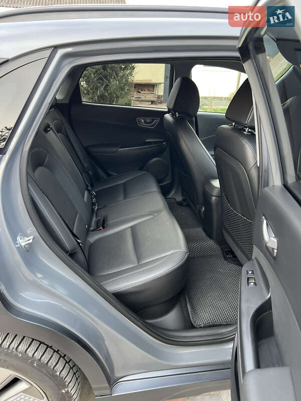 Внедорожник / Кроссовер Hyundai Kona 2019 в Львове