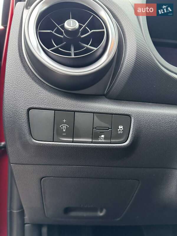 Внедорожник / Кроссовер Hyundai Kona 2023 в Кропивницком