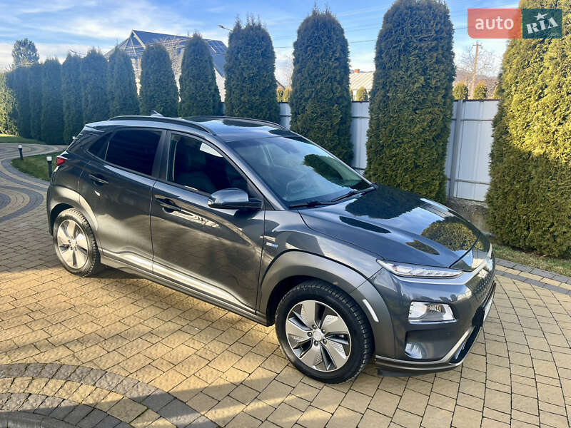 Внедорожник / Кроссовер Hyundai Kona 2019 в Ивано-Франковске