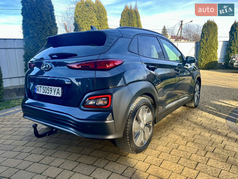 Внедорожник / Кроссовер Hyundai Kona 2019 в Ивано-Франковске