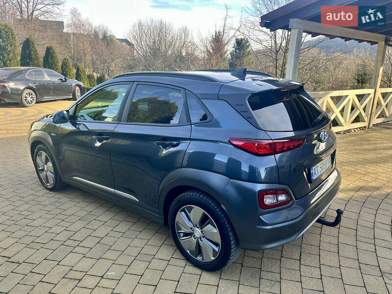 Внедорожник / Кроссовер Hyundai Kona 2019 в Ивано-Франковске