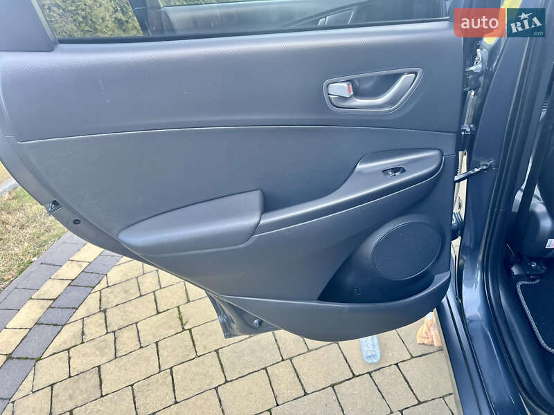 Внедорожник / Кроссовер Hyundai Kona 2019 в Ивано-Франковске