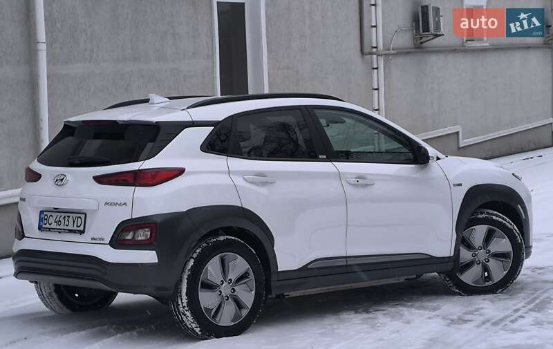 Внедорожник / Кроссовер Hyundai Kona 2021 в Львове