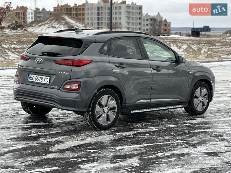 Внедорожник / Кроссовер Hyundai Kona 2020 в Ровно