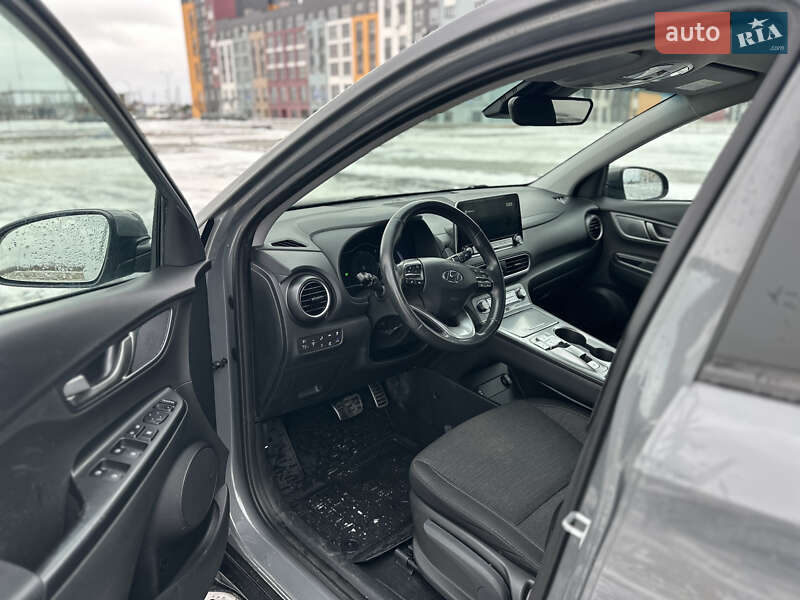 Внедорожник / Кроссовер Hyundai Kona 2020 в Ровно