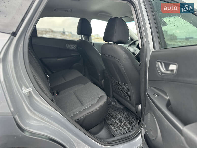 Внедорожник / Кроссовер Hyundai Kona 2020 в Ровно