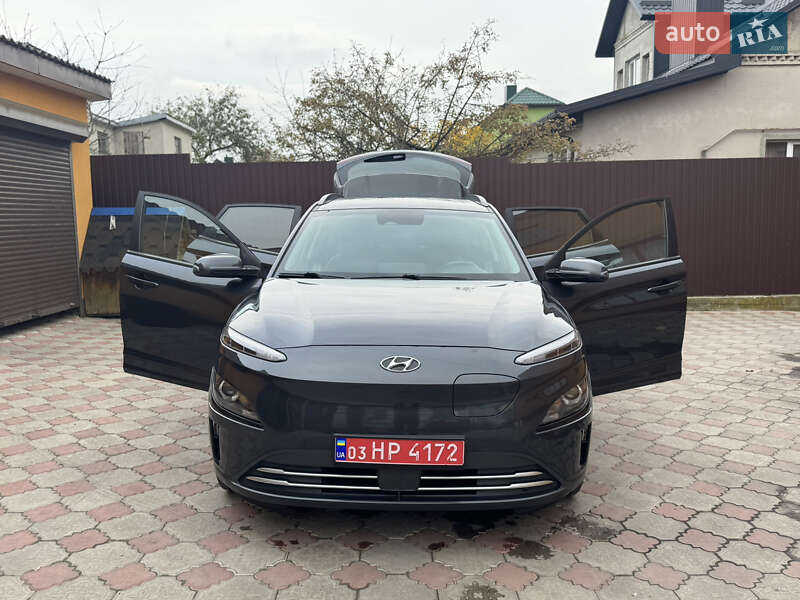 Внедорожник / Кроссовер Hyundai Kona 2022 в Ровно