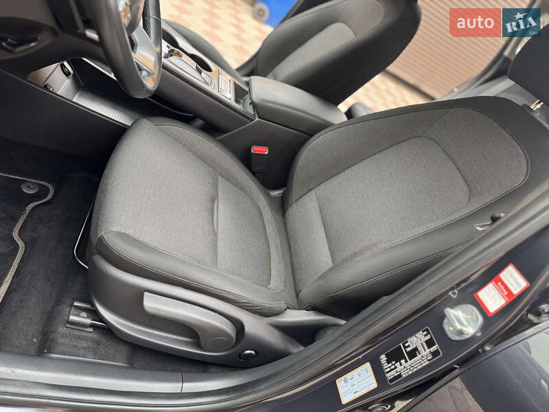 Внедорожник / Кроссовер Hyundai Kona 2022 в Ровно