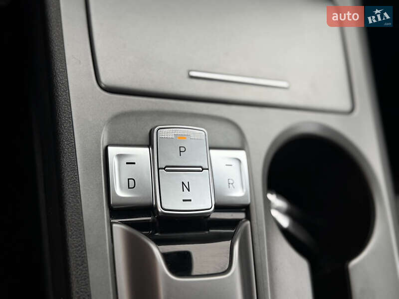 Внедорожник / Кроссовер Hyundai Kona 2022 в Ровно