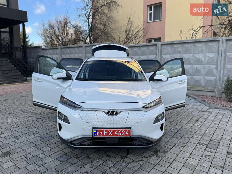 Внедорожник / Кроссовер Hyundai Kona 2018 в Ровно