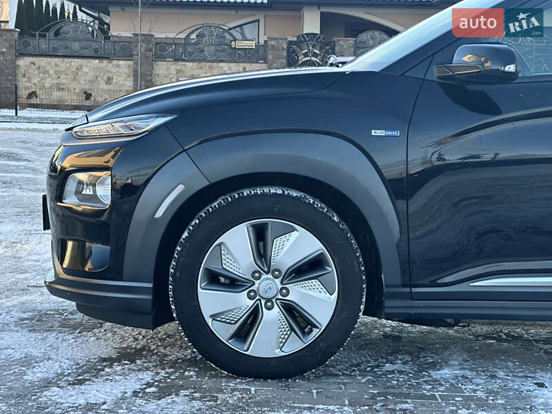 Внедорожник / Кроссовер Hyundai Kona 2020 в Ровно