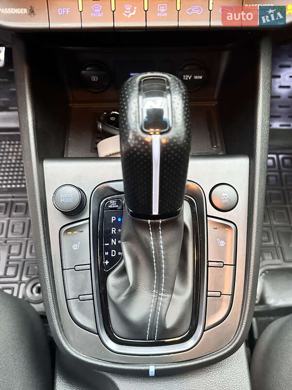 Внедорожник / Кроссовер Hyundai Kona 2021 в Тернополе