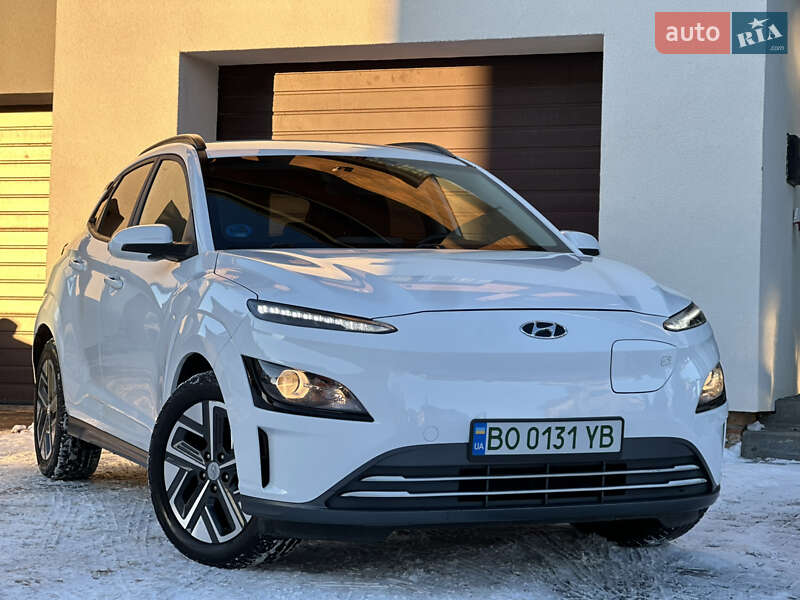 Внедорожник / Кроссовер Hyundai Kona 2021 в Тернополе