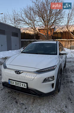 Внедорожник / Кроссовер Hyundai Kona 2020 в Хмельницком