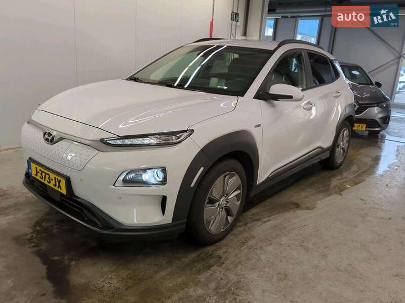 Внедорожник / Кроссовер Hyundai Kona 2020 в Тернополе