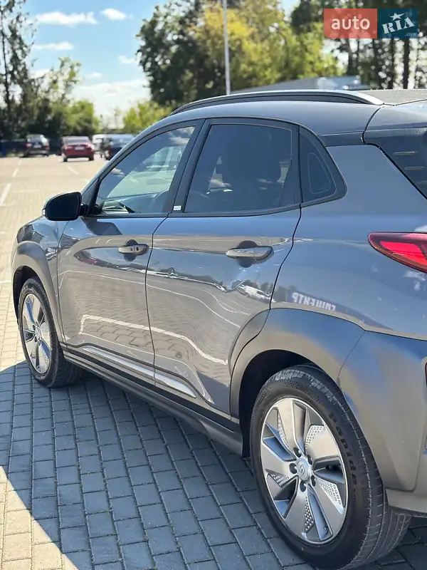 Hyundai Kona 2020 VIN KMHK281HFLU110569 фото оголошення 2 з 45
