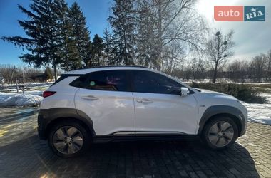 Внедорожник / Кроссовер Hyundai Kona 2018 в Сумах