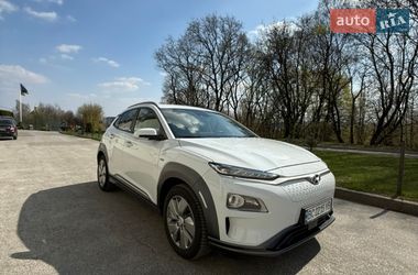Внедорожник / Кроссовер Hyundai Kona 2020 в Львове