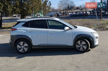 Позашляховик / Кросовер Hyundai Kona 2019 в Дніпрі