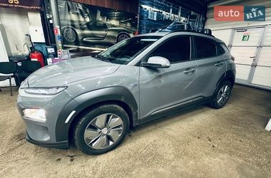 Внедорожник / Кроссовер Hyundai Kona 2020 в Киеве