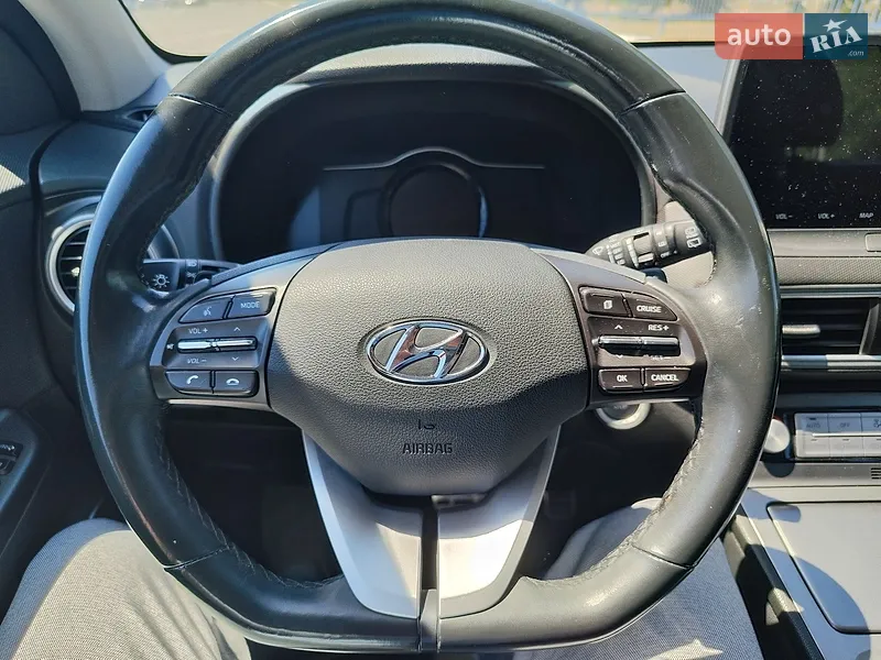 Hyundai Kona 2019 VIN LBE3SBXCXKW000345 фото оголошення 15 з 49