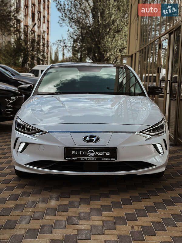 Hyundai Lafesta 2021