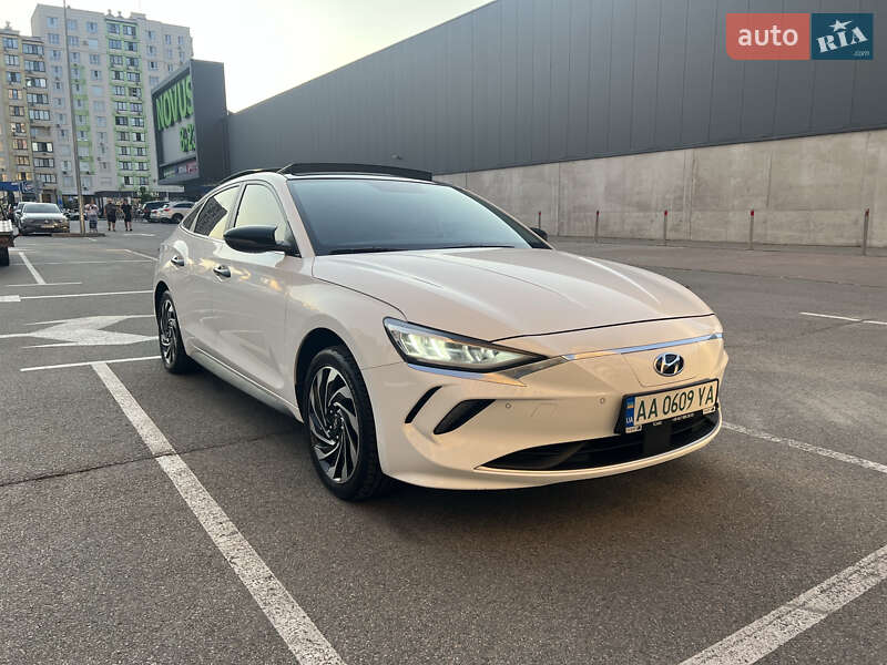 Фастбэк Hyundai Lafesta 2020 в 