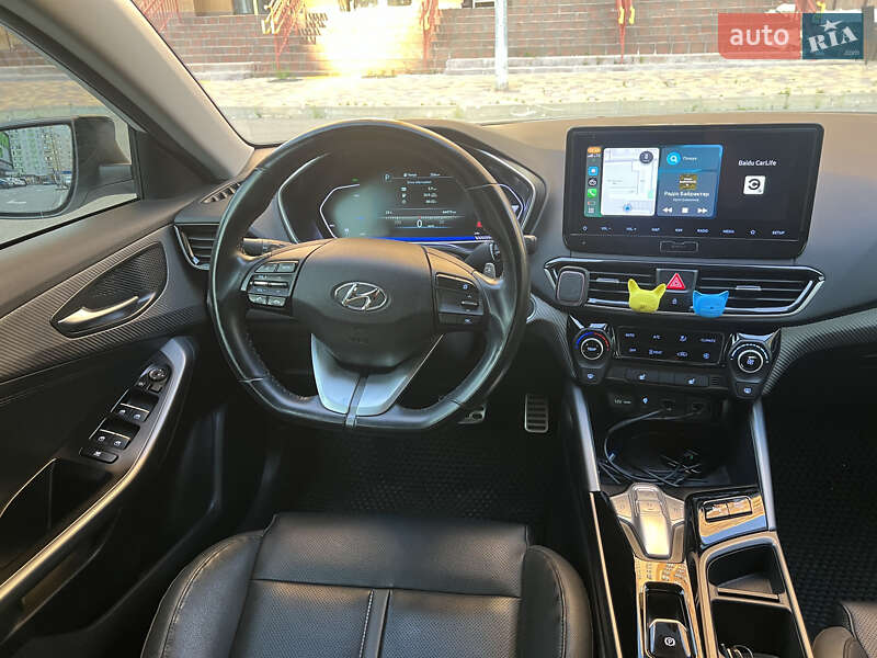 Фастбэк Hyundai Lafesta 2020 в Киеве
