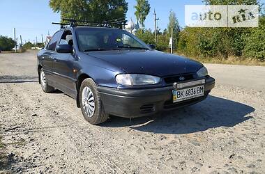 Седан Hyundai Lantra 1995 в Віньківцях