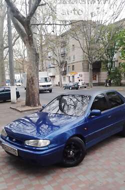 Седан Hyundai Lantra 1995 в Одессе