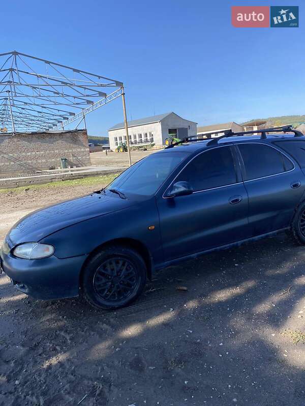 Универсал Hyundai Lantra 1996 в Рогатине