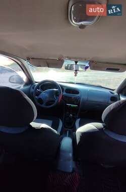 Седан Hyundai Lantra 1999 в 