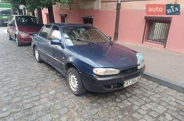 Седан Hyundai Lantra 1994 в Чернівцях
