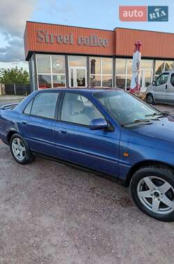 Седан Hyundai Lantra 1992 в 