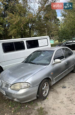 Седан Hyundai Lantra 2000 в Києві