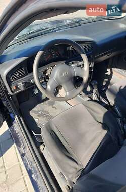 Седан Hyundai Lantra 1994 в 