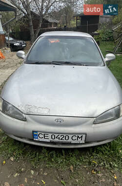 Седан Hyundai Lantra 1997 в Чернівцях