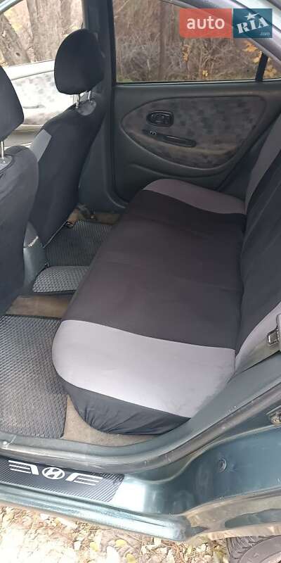 Універсал Hyundai Lantra 1996 в Сарнах