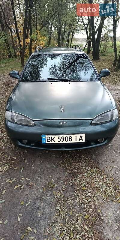 Універсал Hyundai Lantra 1996 в Сарнах