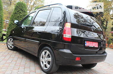 Минивэн Hyundai Matrix 2008 в 