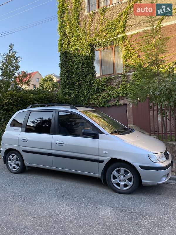 Минивэн Hyundai Matrix 2007 в Черновцах