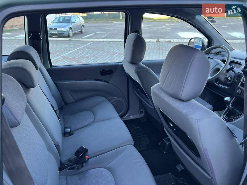 Минивэн Hyundai Matrix 2007 в Бердичеве