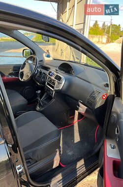 Мінівен Hyundai Matrix 2008 в 