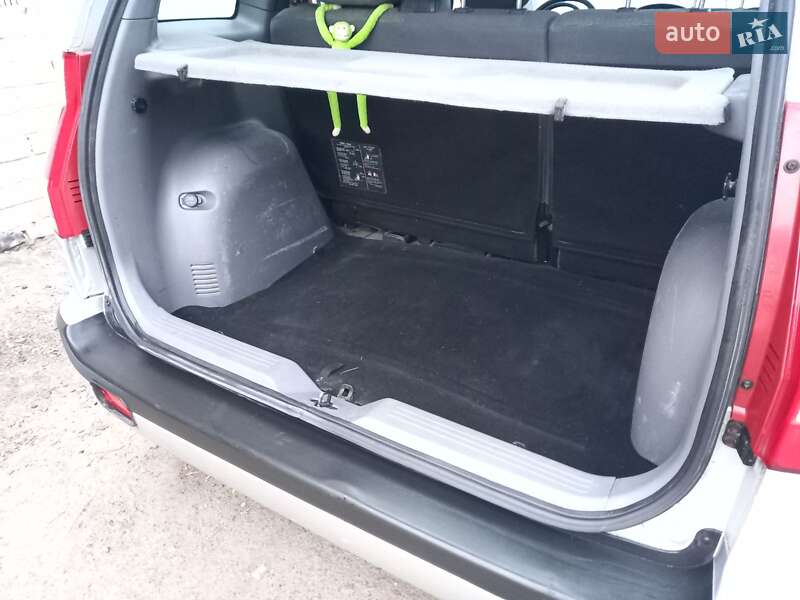 Мінівен Hyundai Matrix 2006 в Миколаєві