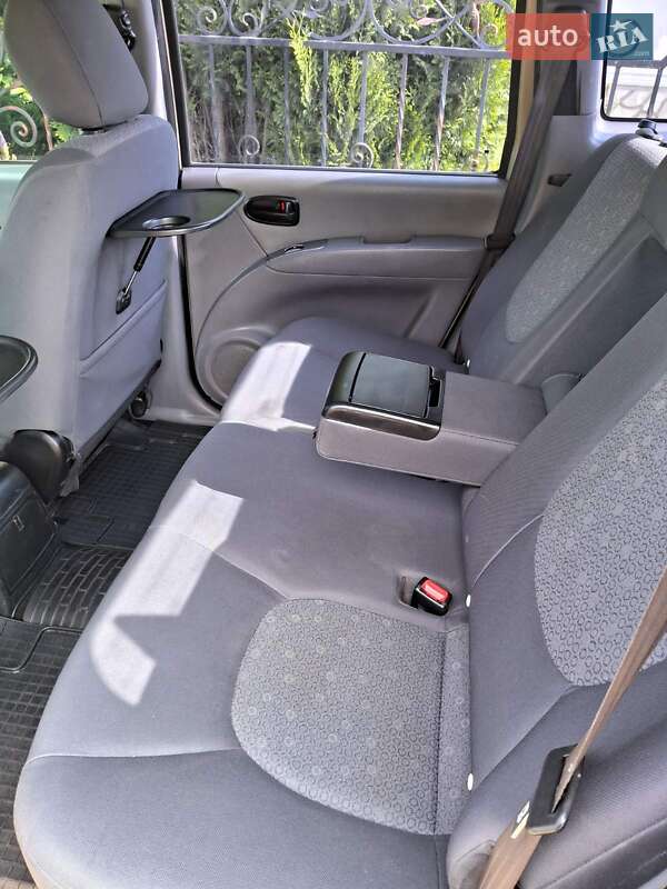 Мінівен Hyundai Matrix 2005 в Чернівцях