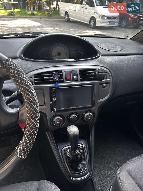 Минивэн Hyundai Matrix 2002 в Белой Церкви